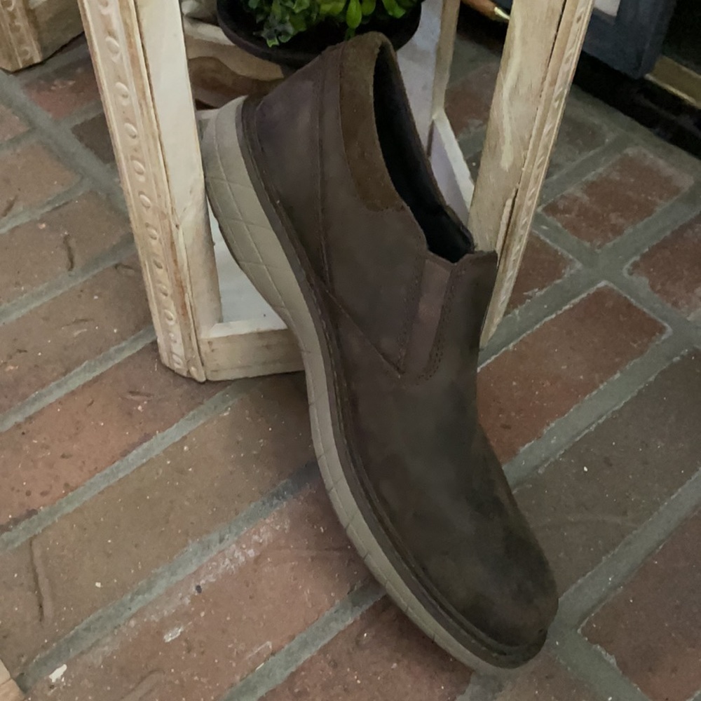 Merrell Performance Footwear - Picture 2 of 6